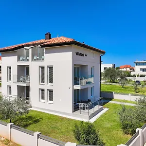 Navi Apartman